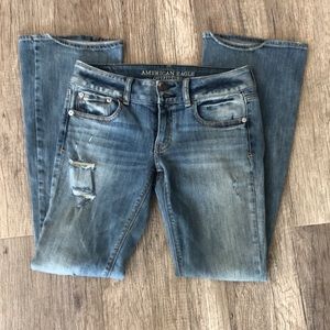 Ripped denim jeans 👖